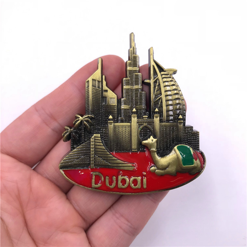 자기 창조적 인 편지로 붙여 넣은 두바이 금속 냉장고  - Car Accessories Dubai 리뷰 및 가격